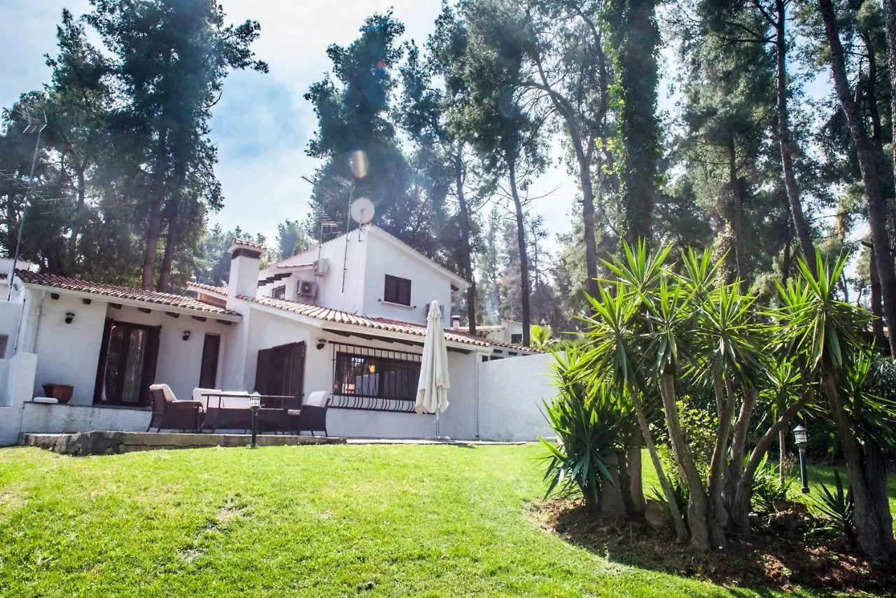 Evergreen Villa In Sani Woodland Estate