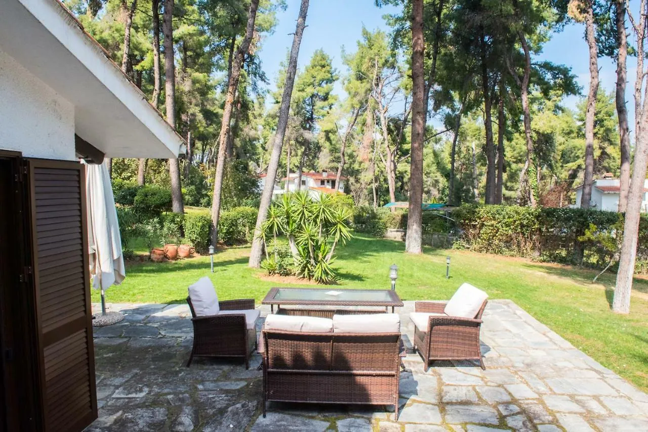 Evergreen Villa In Sani Woodland Estate